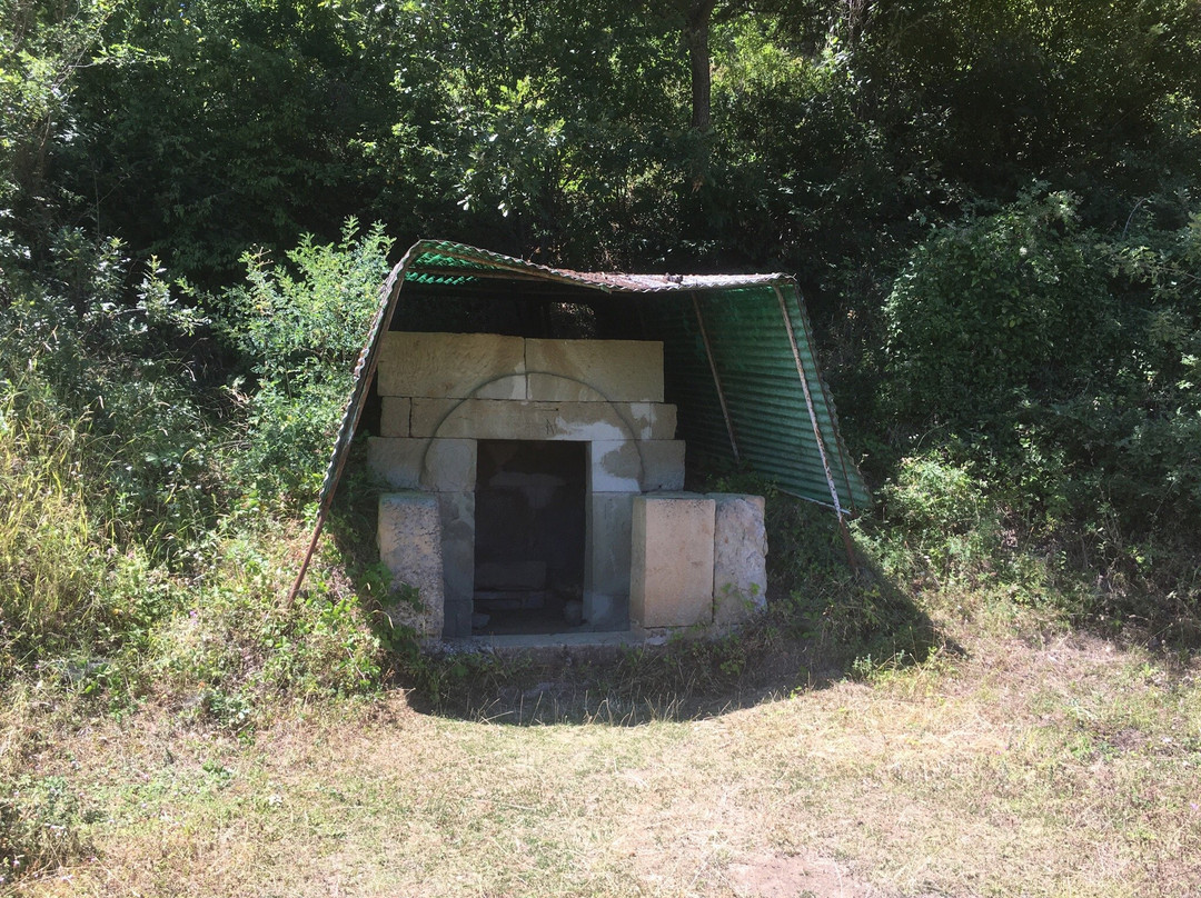 Royal Tombs of Selca-Selce e Poshteme必去景点