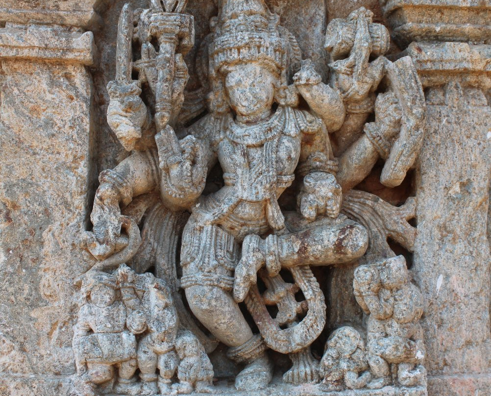 Panchalingeshwara Temple景点图片