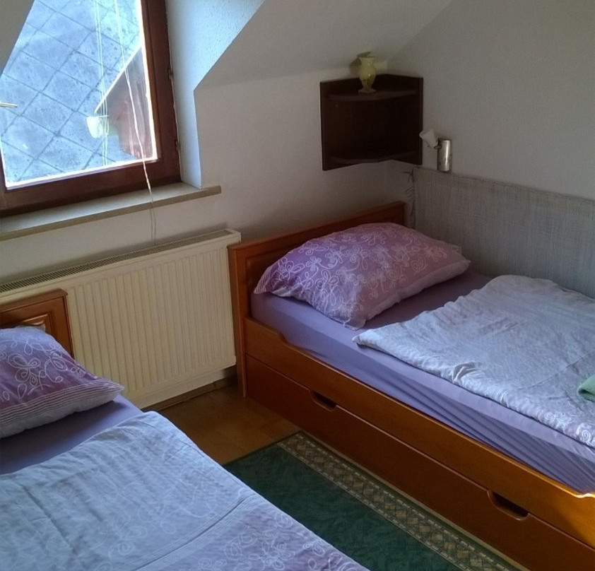 瑞亚佩泽欧酒店主图