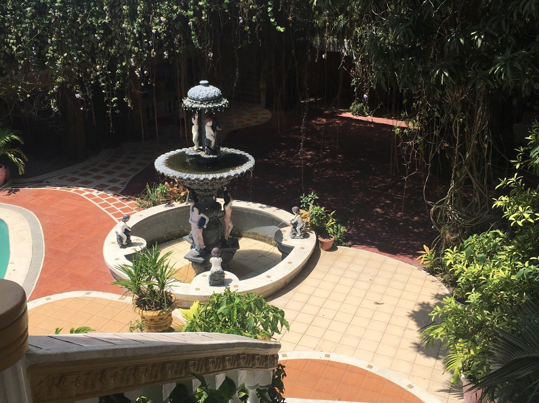 Alessandra Garden主图