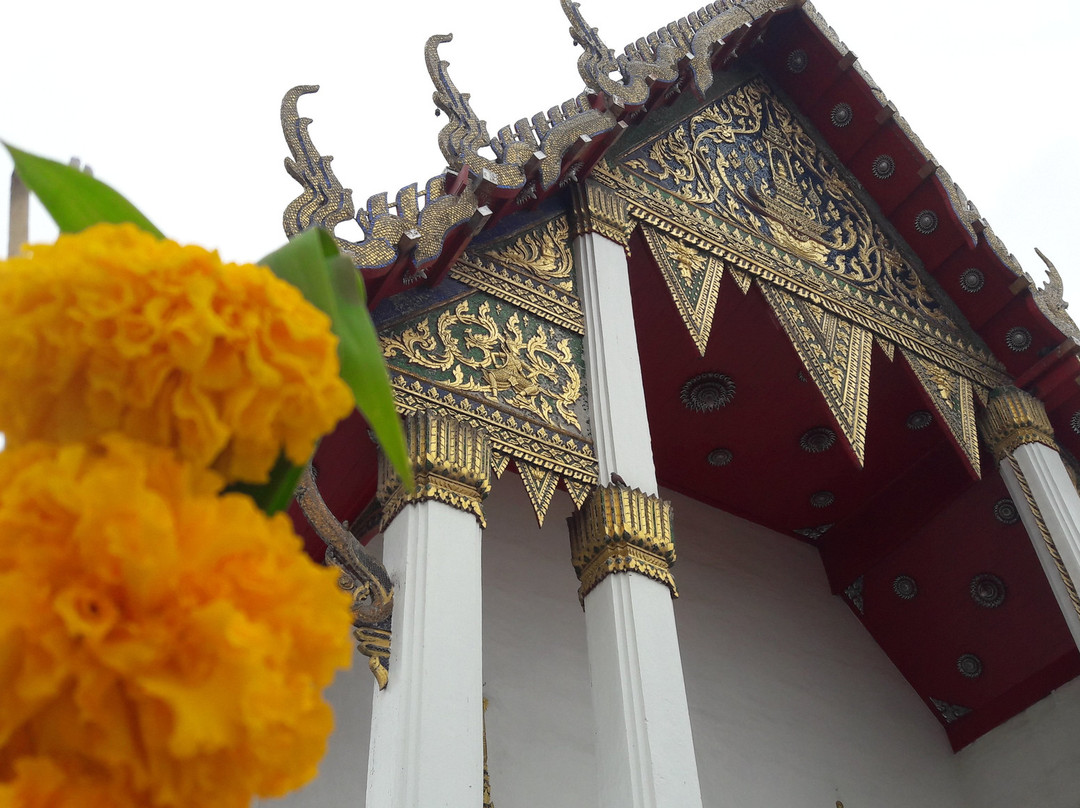 Wat Tha Luang-披集市必去景点