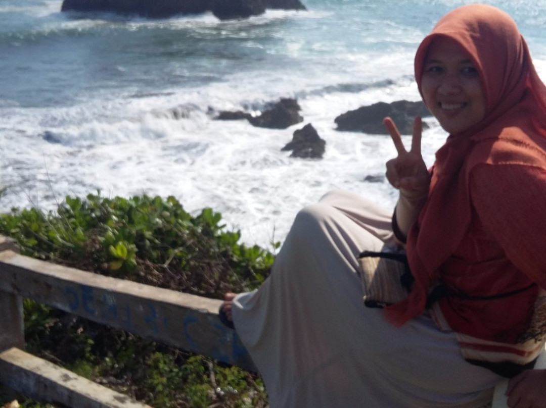 Karang Tawulan Beach-Tasikmalaya必去景点