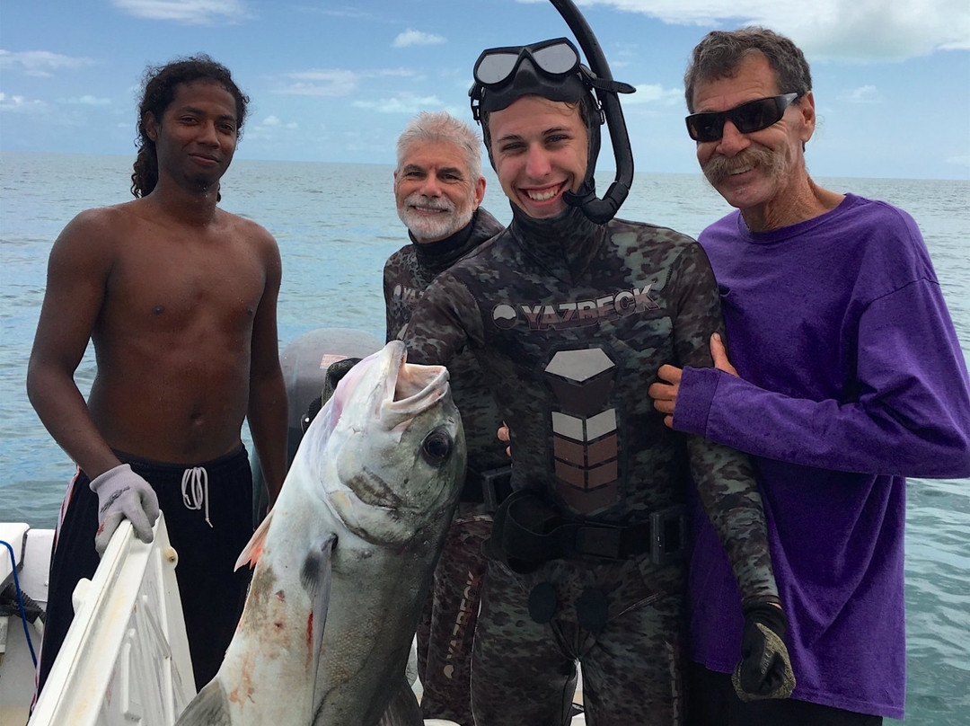 Capt Z Charter-Gregory Town必去景点