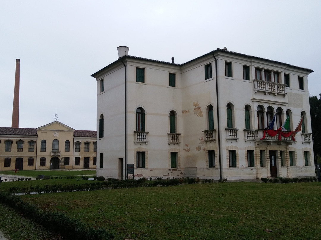 Villa Donà dalle Rose, Romanin Jacur-Salzano必去景点