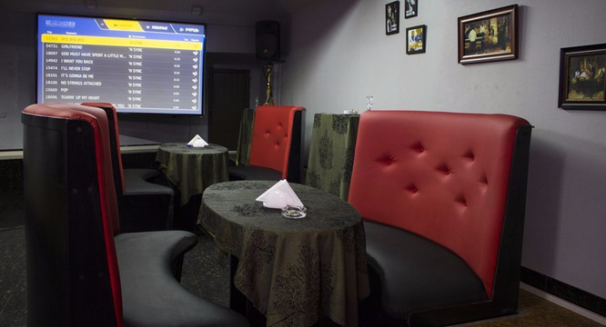 Karaoke Club Caruso-巴统必去景点