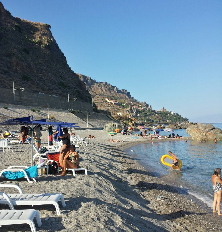 Spiaggia di Mazzeo景点图片