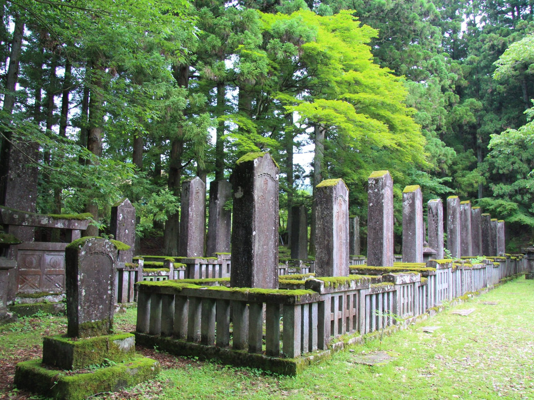 Junshi (Self-Immolation) Graves-日光市必去景点