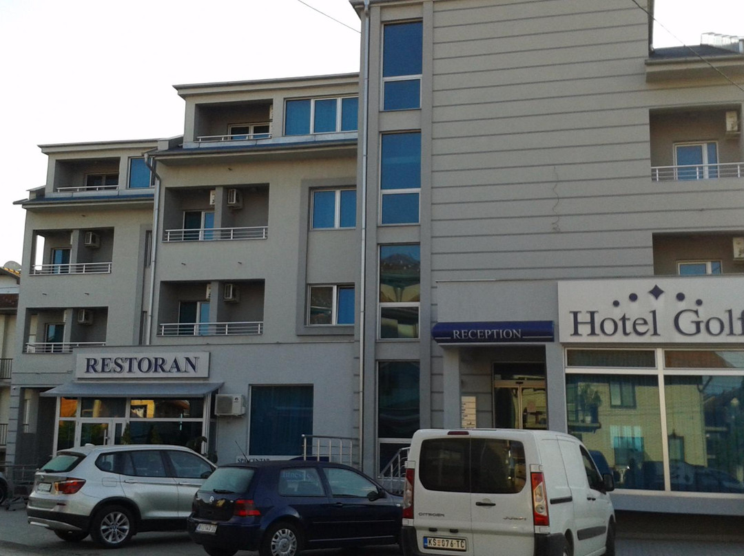 高尔夫酒店