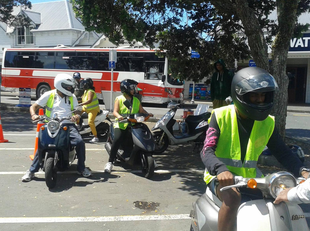 Iwi Tours-派希亚必去景点