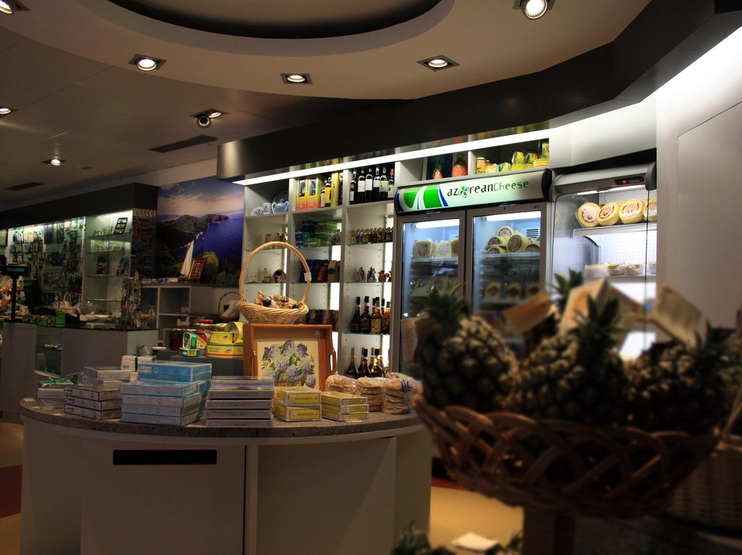 Arrifes旅游景点-Azorean Gift Shop