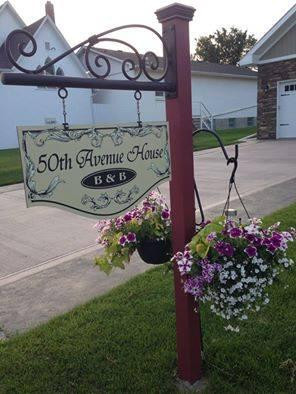 50th Avenue House Bed and Breakfast主图