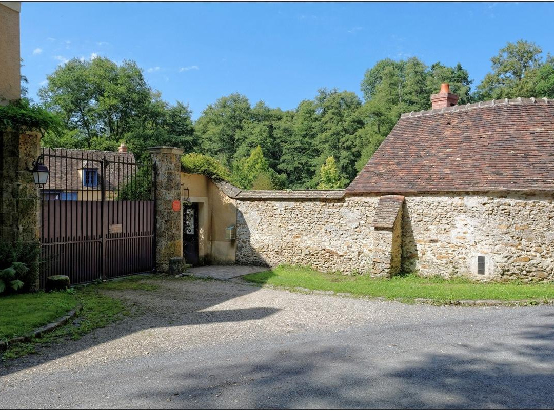 Maison Elsa Triolet-Aragon-Saint-Arnoult-en-Yvelines必去景点