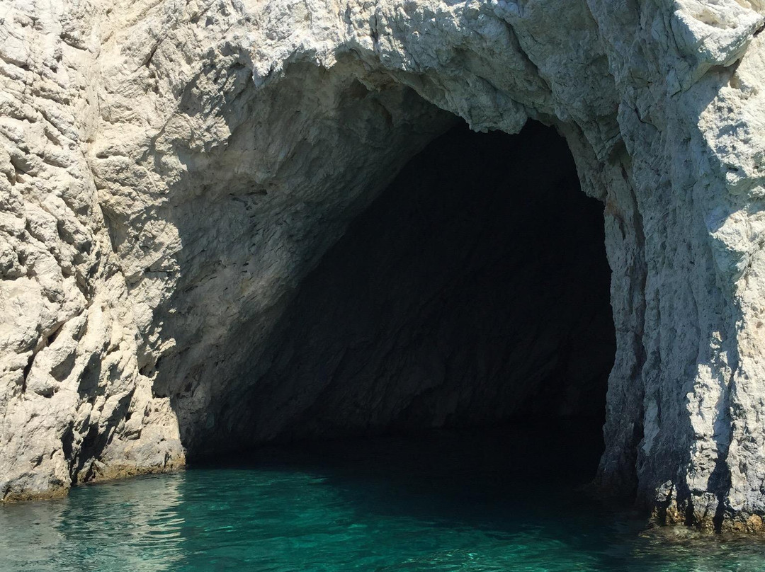 Mario's Cruises Zakynthos-瓦西里科斯必去景点