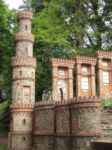 Le Sanctuaire de la Salette-La Rabateliere必去景点