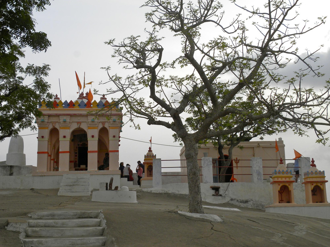 Dhinodhar Hill景点图片