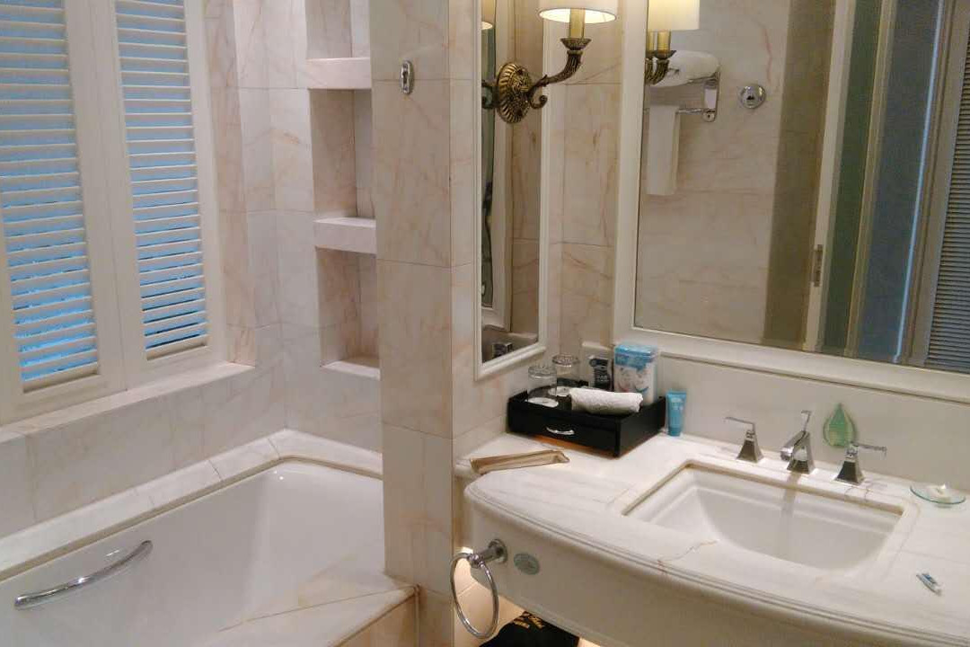 凤冠假日酒店主图