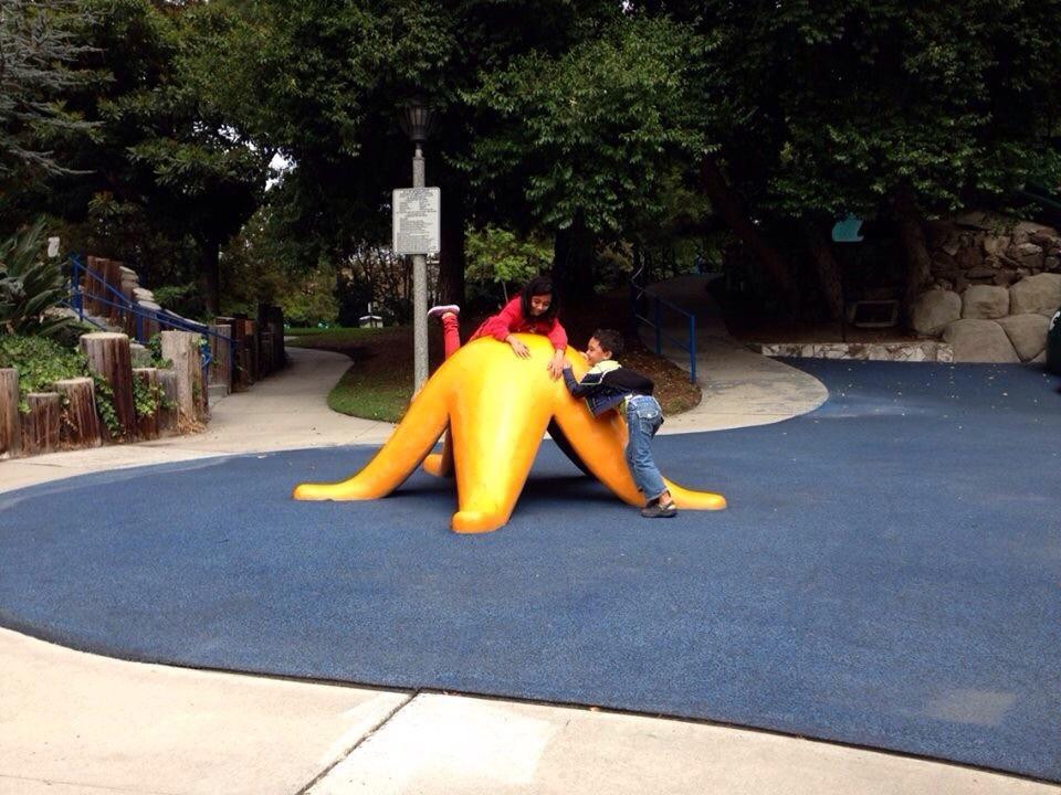 Atlantis Play Center-园林必去景点