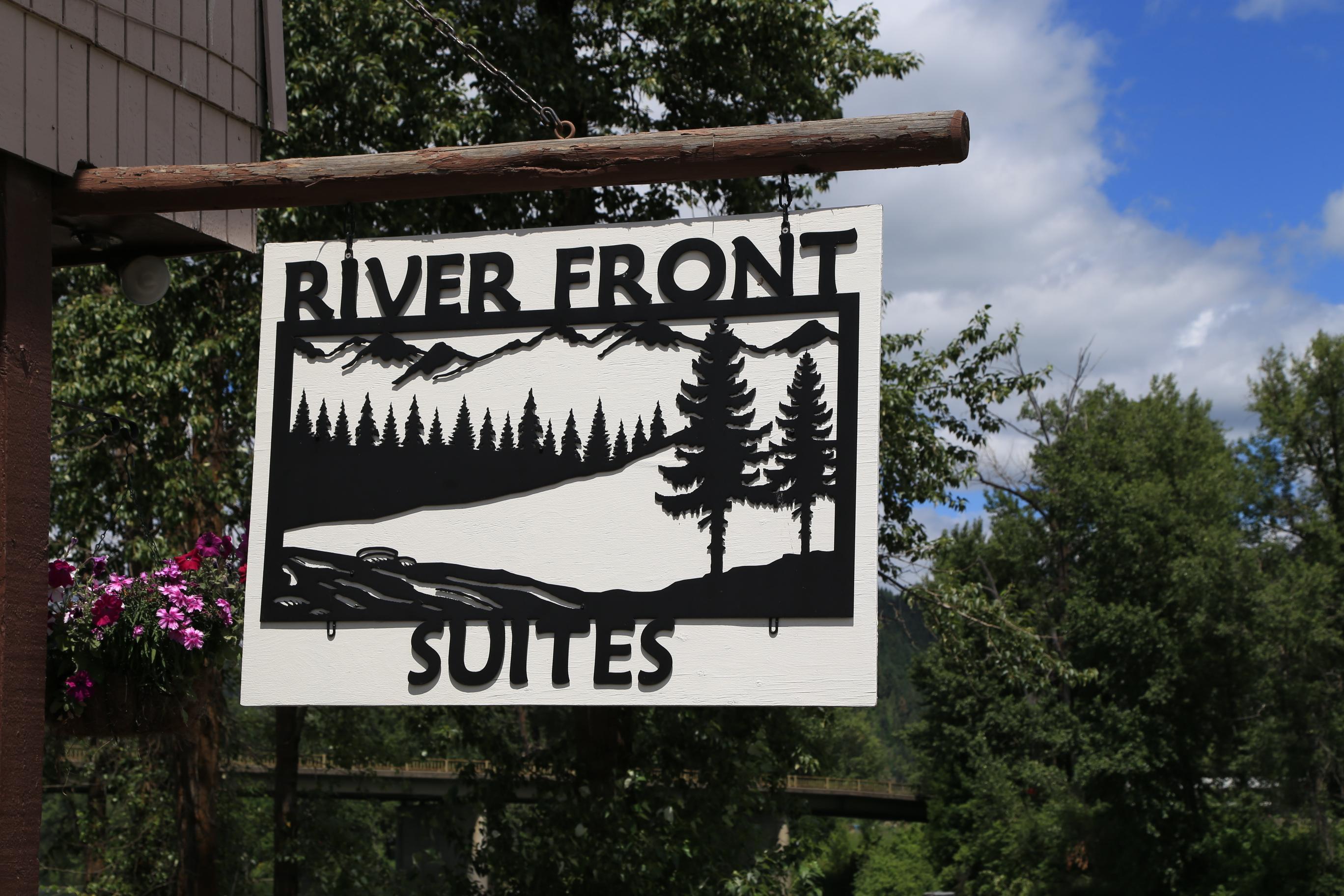 River Front Suites-客卧