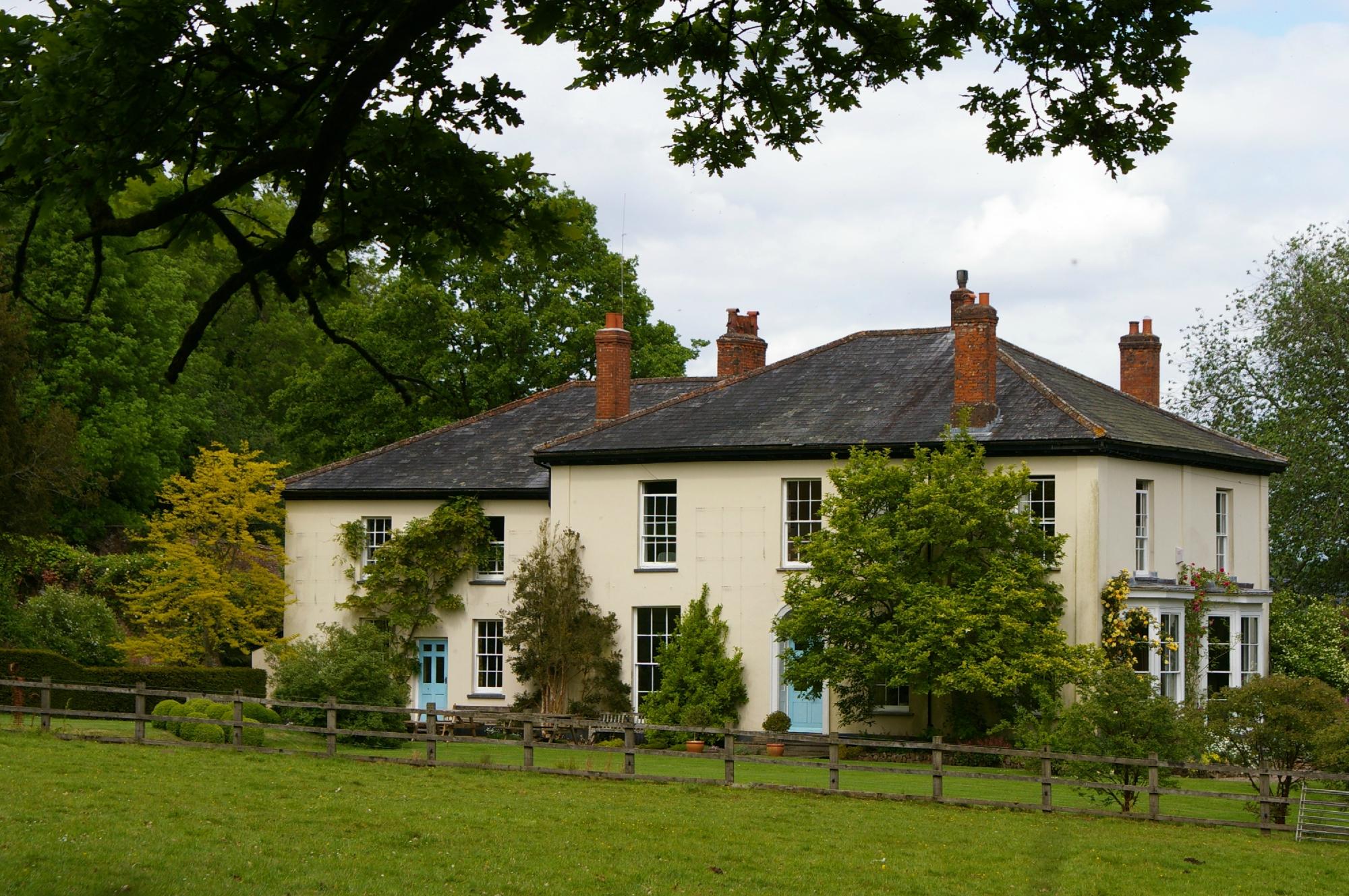 Regency House-官方