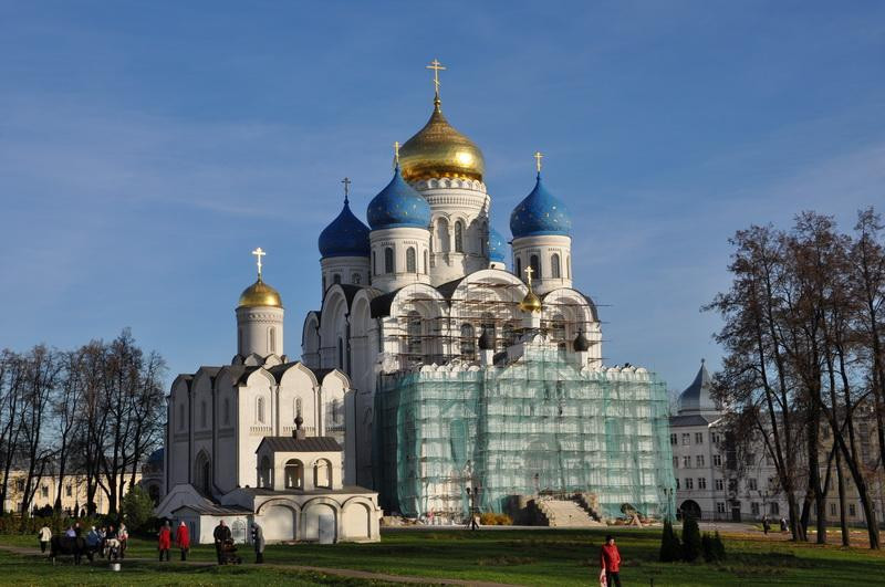 Church of the Savior Transfiguration of Ugresh Monastery of St. Nicholas景点图片