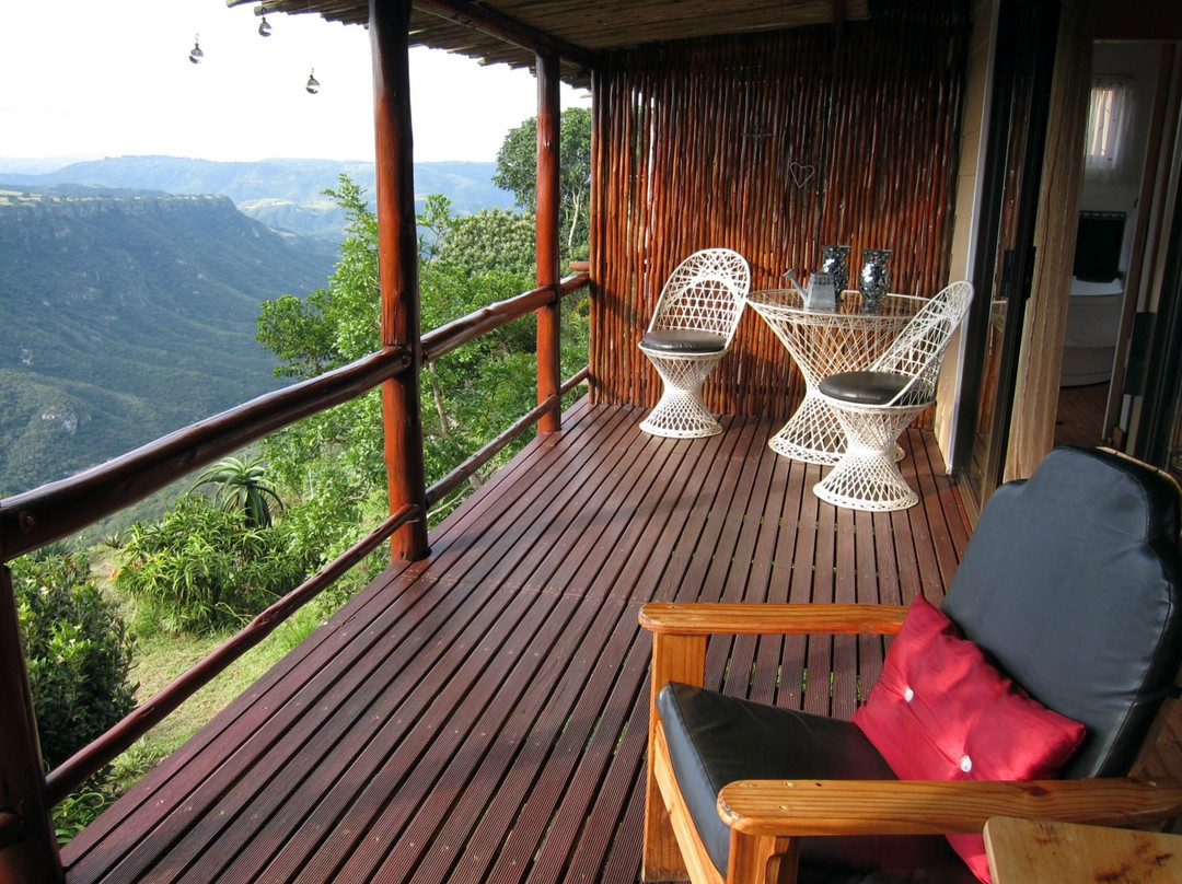 Leopard Rock Lookout Chalets & Coffee Shop/Restaurant