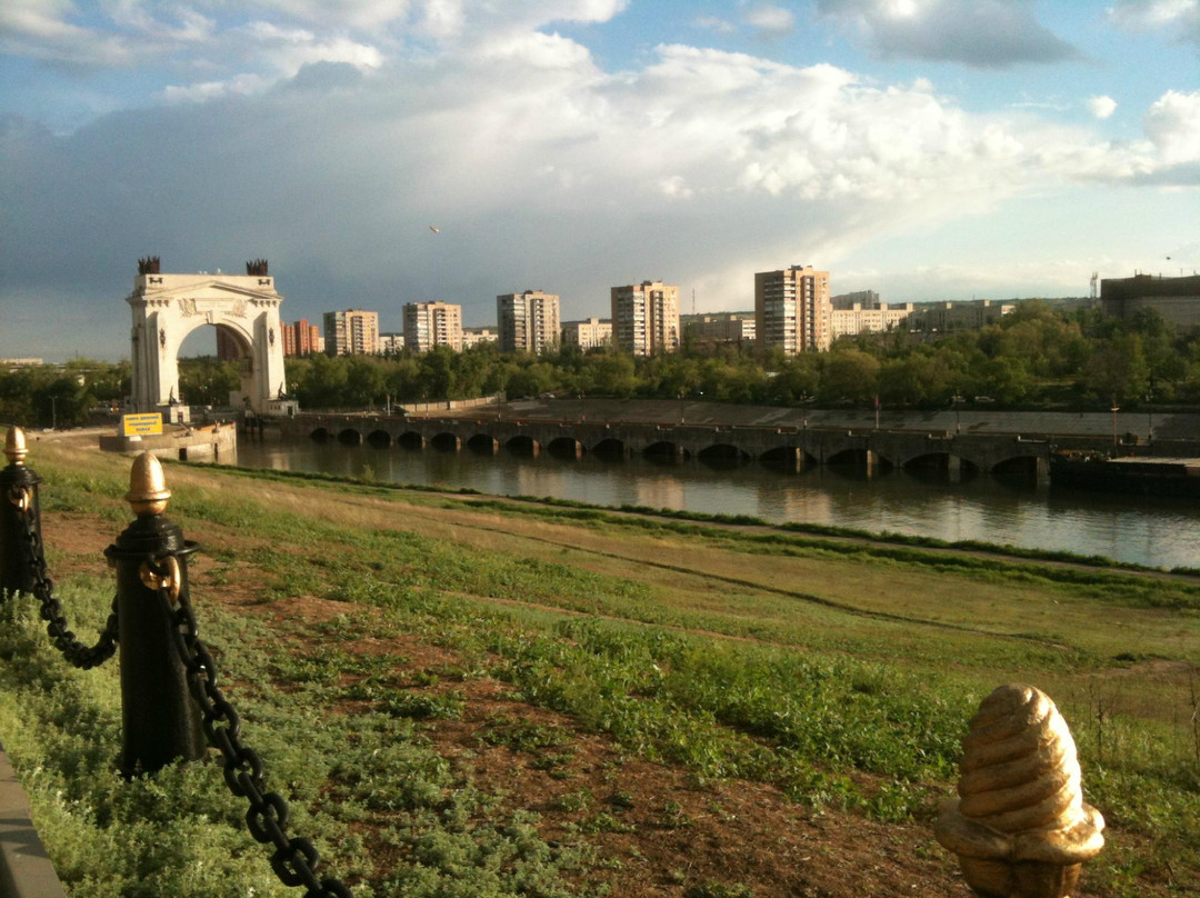 Krasnoarmeyskiy District Embankment景点图片