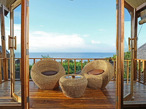 巴厘岛蓝宝海景别墅主图