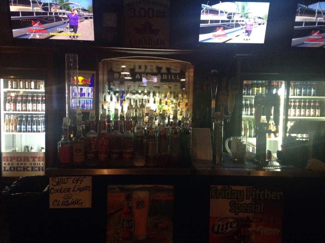 Sports Locker Bar & Grill