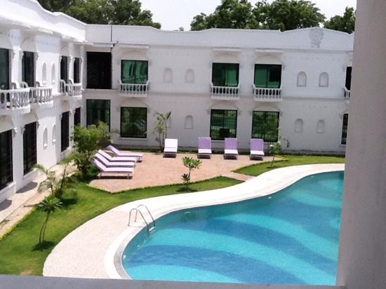 Hotel Sneha Clarks Inn Suites Nepalgunj