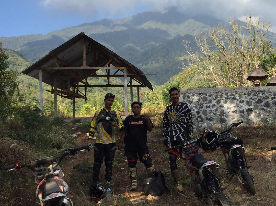 Bali Cross-卡朗阿森必去景点