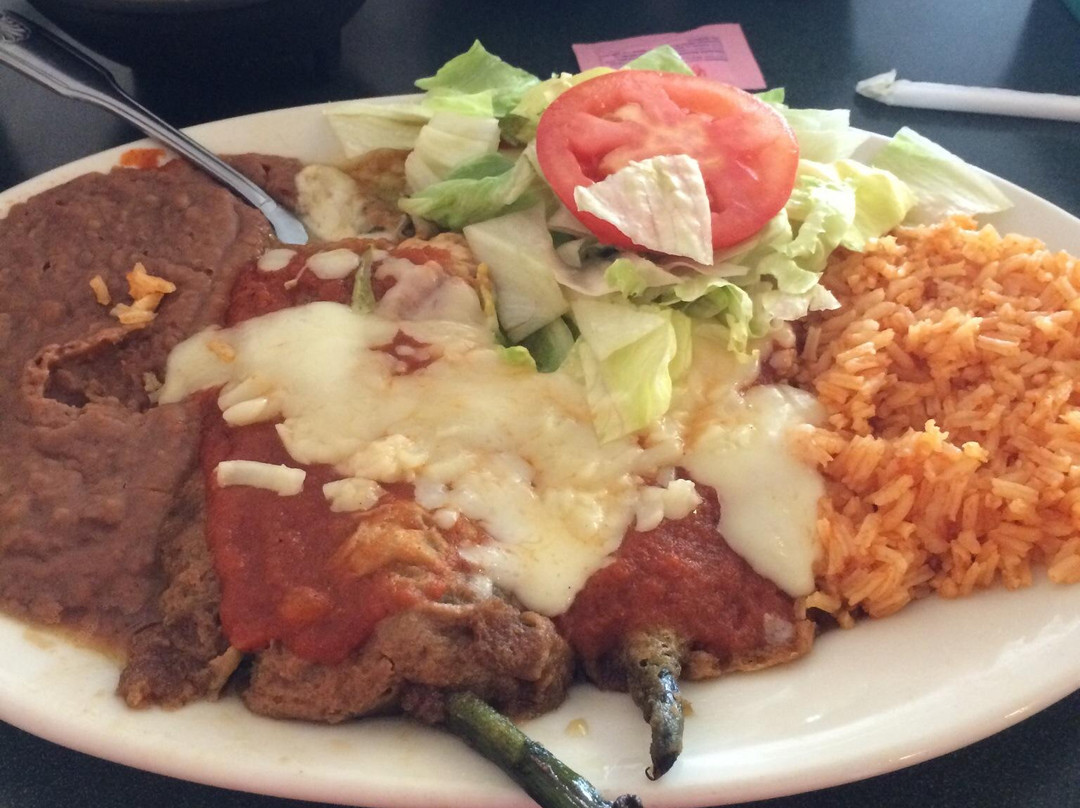 Lindsay餐馆和美食-El Molcajete 2