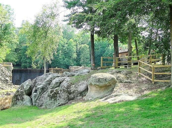 Perry's Mill Pond景点图片