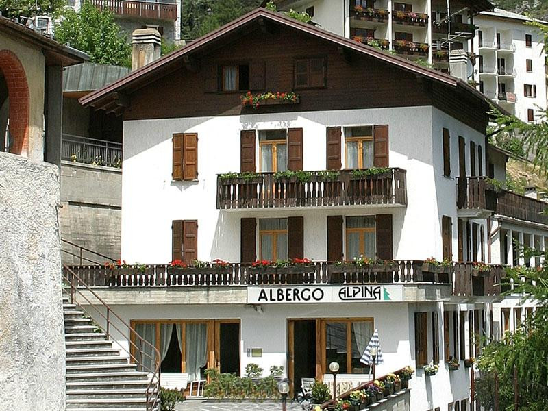 Molina酒店住宿-Albergo Alpina
