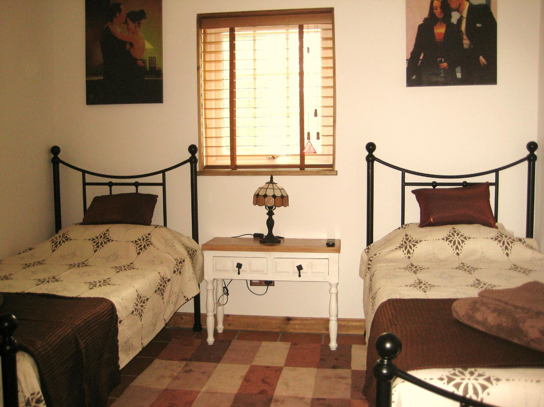 Tanglewood @ Gatwick Guest House主图