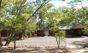 Village Motor Inn主图