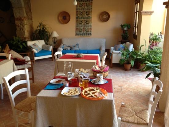 B&B La Casa di Nonna Peppina-餐饮