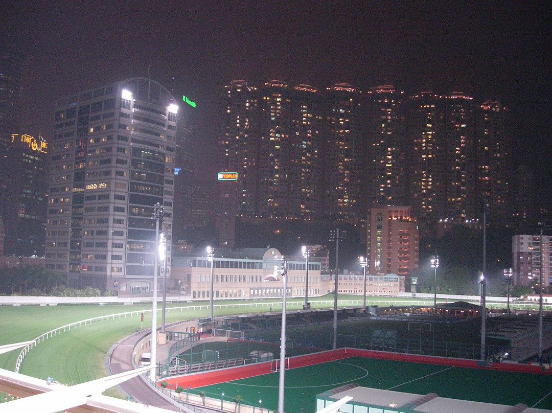 跑马地赛马场-香港必去景点