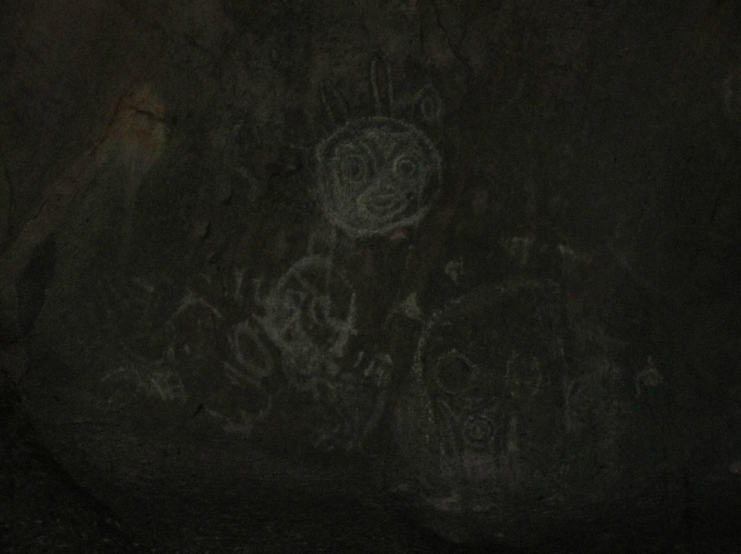 Cueva de la Mora景点图片