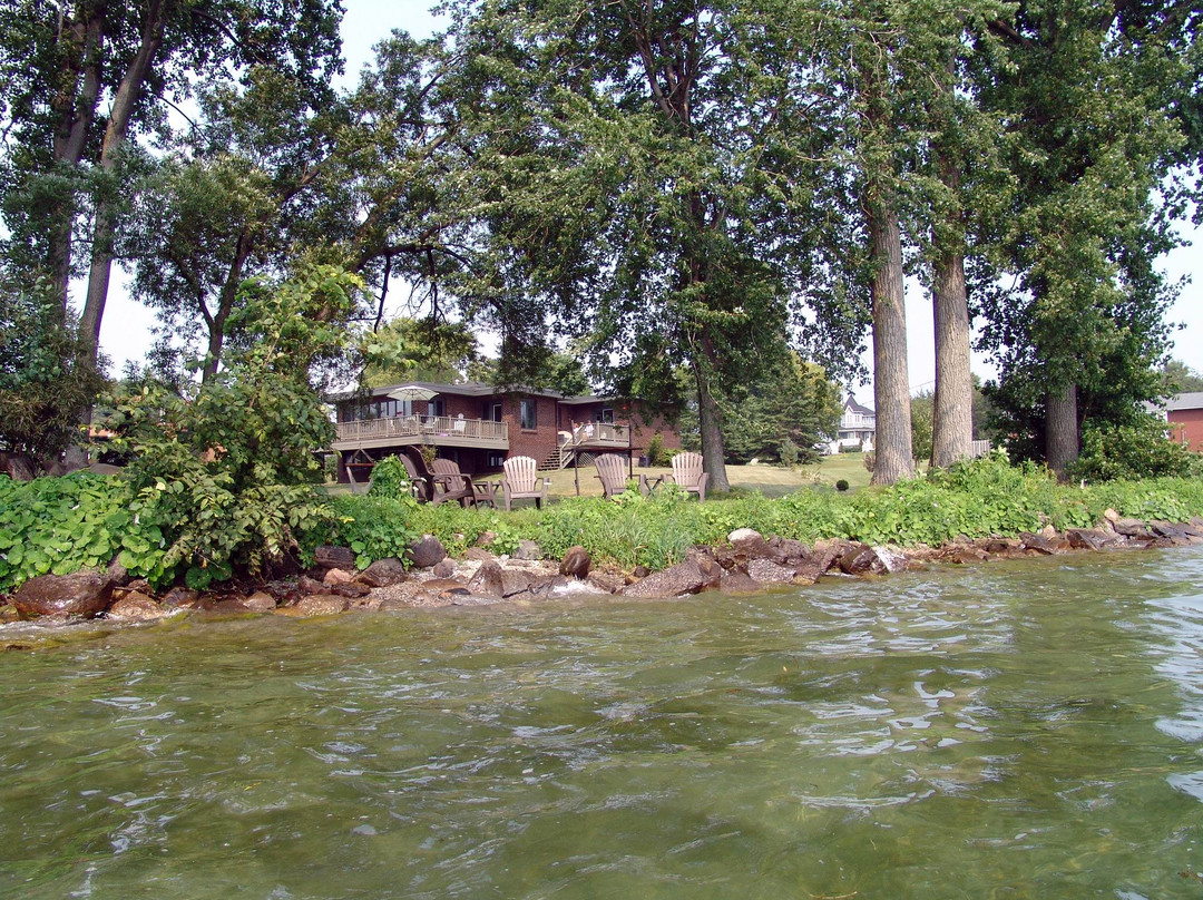 Waterfront Escape Bed and Breakfast