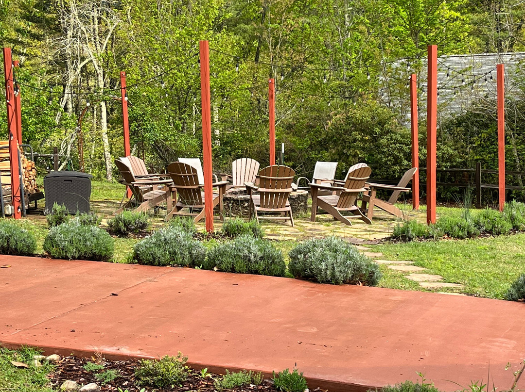 Mountain Laurel Creek Inn & Spa主图