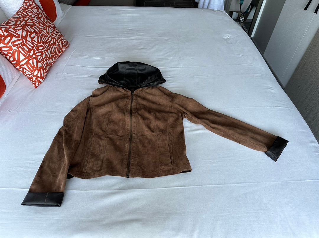 Emelda Leather & Fur-塞尔丘克必去景点