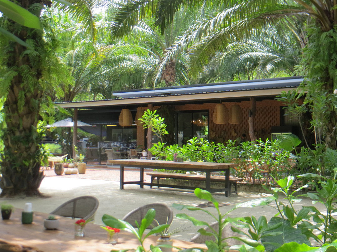 076 at Thai Mueang