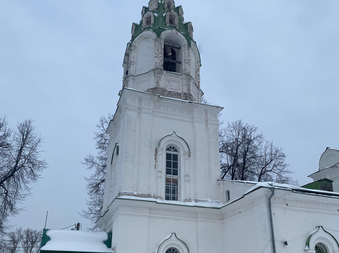 Transfiguration Church in Buzharovo景点图片