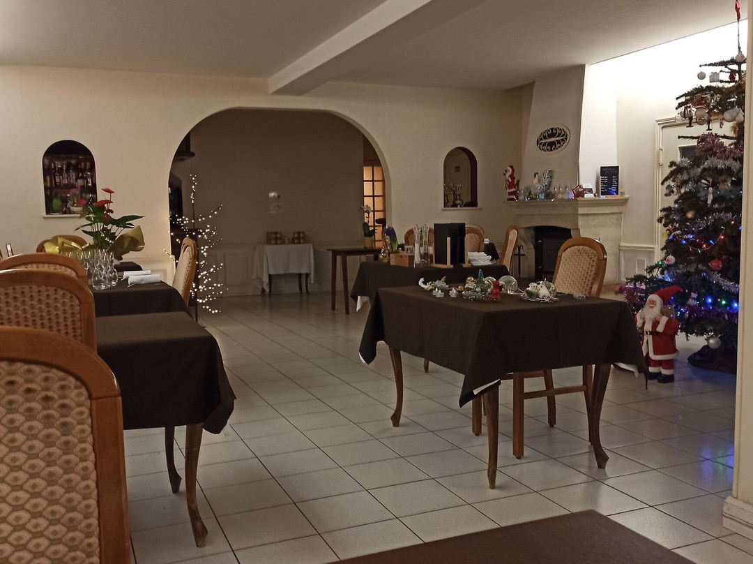 Hotel Au Puits Enchante主图