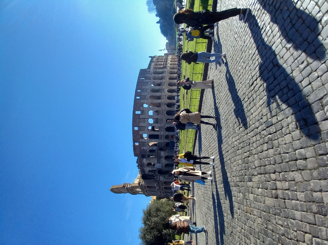 热迪罗马酒店主图