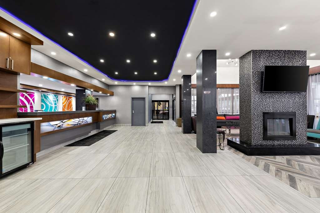 多伦多北约克贝斯特韦斯特优质套房酒店主图
