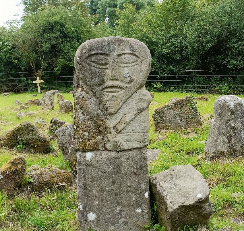 Caldragh cemetery景点图片