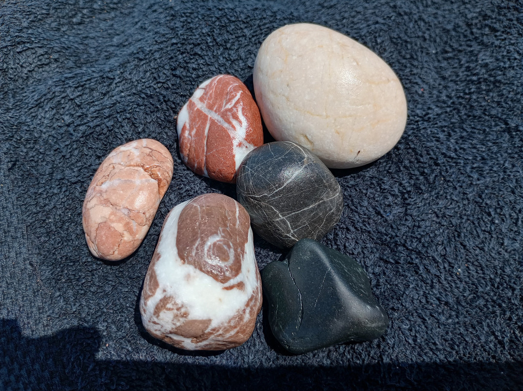 Nirvana Beach Hotel主图