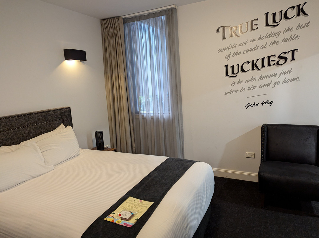 The Lucky Hotel主图