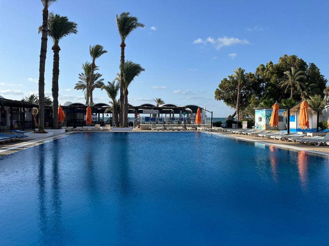 Hari Club Beach Resort主图